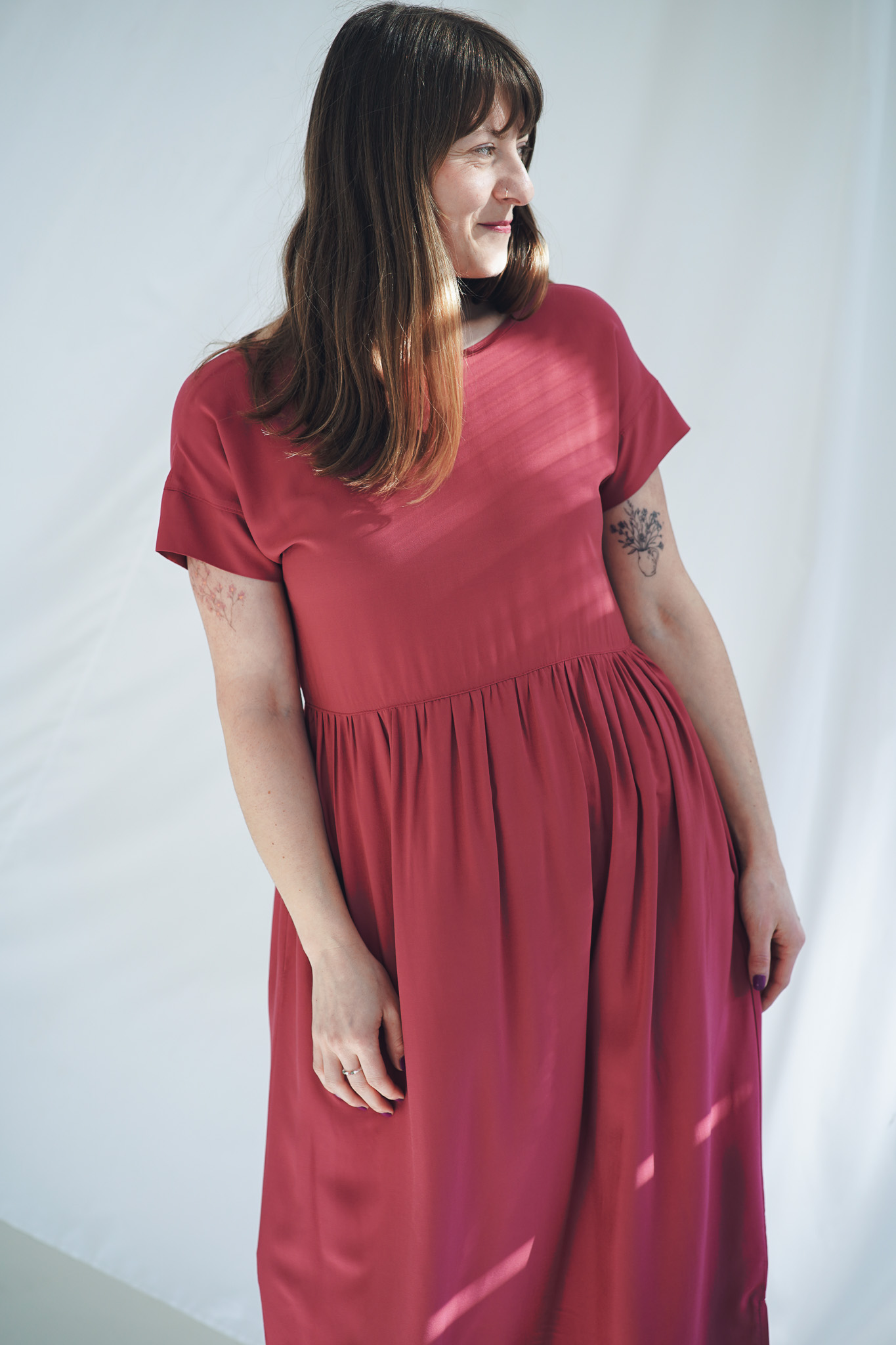 Šaty Simple Long Rouge - foto 5